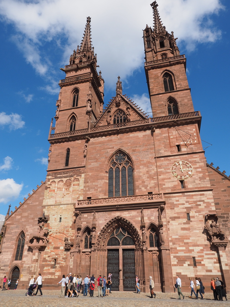 large group of people, 4K, tower, place of worship, bishop church, towers, outdoors, building, double tower, space, religion, chapel, travel destinations