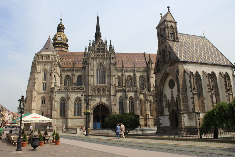 tourism, building exterior, building, goth like, travel destinations, cathedral, nature, spire, outdoors, architecture, men, 2K, historic, incidental people