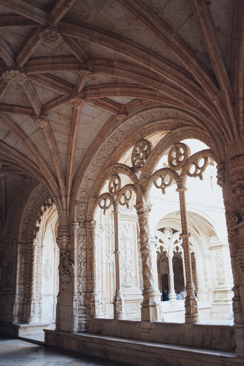 gothic style, architecture, monastery, daylight, ancient, ornate, history, arch, historical, historic, low angle view, religion, abbey, built structure