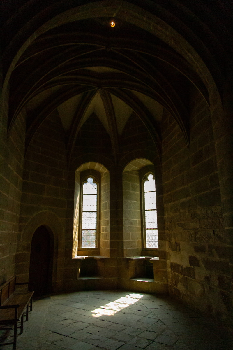 daylight, wall, the past, place of worship, interior, religion, gothic, indoors, white, light, window, building, brown, arched, abbey, empty, inside, room