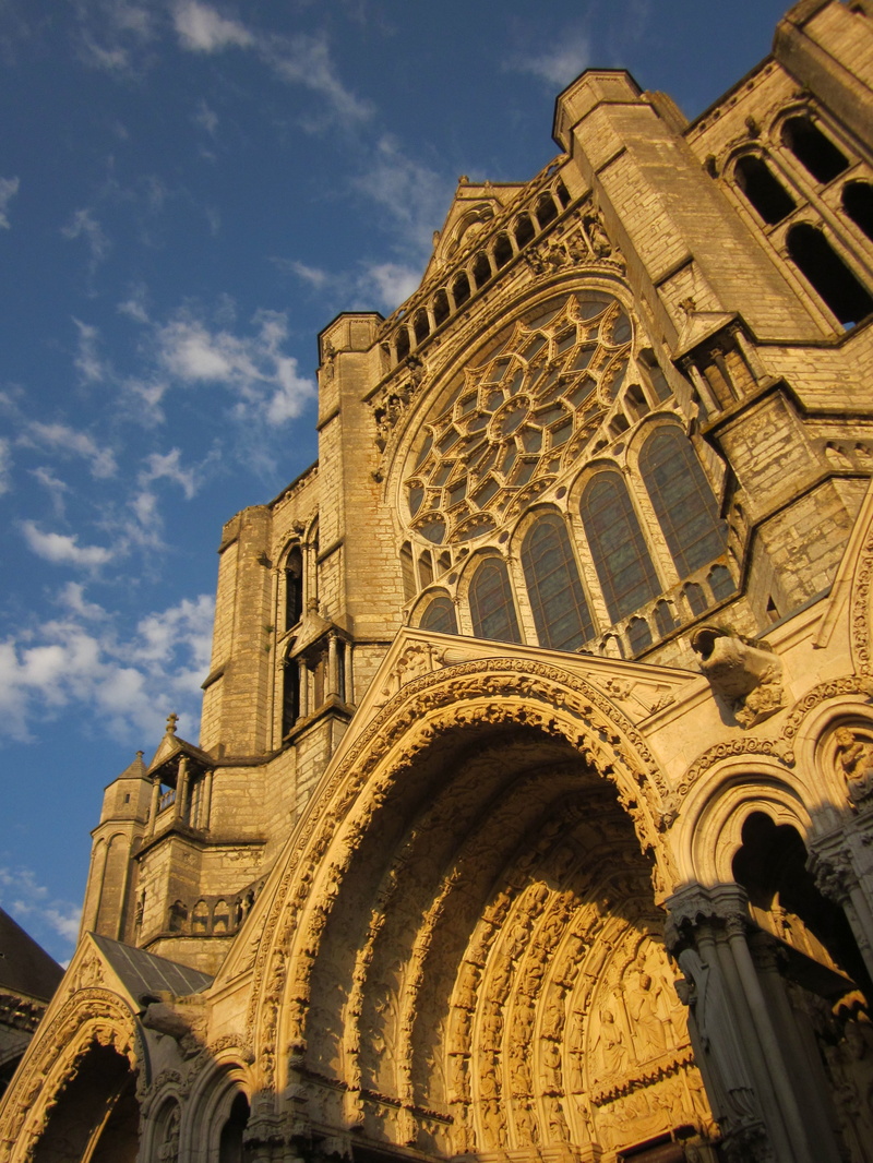 medieval, chartres, nature, cathedral, low angle view, arch, day, chartres cathedral, history, building exterior, french, sky, no people, france, the past