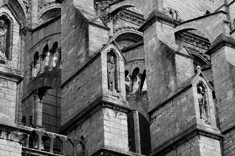 outdoors, art and craft, building exterior, the past, no people, 5K, religion, chartres, building, low angle view, arch, spirituality, cathedral of our lady of chartres