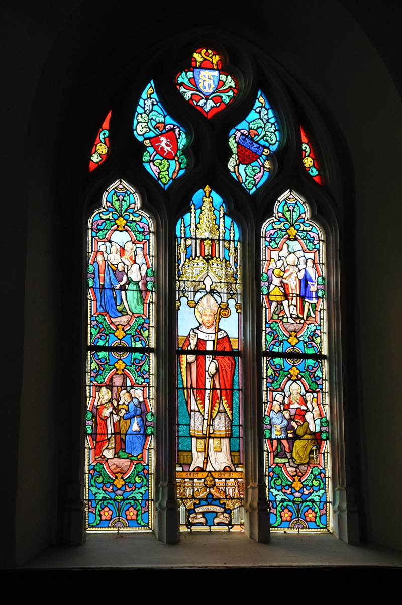 floral pattern, representation, 4K, indoors, art and craft, france, architecture, stained glass windows, belief, colors, ornate, window, french gothic architecture
