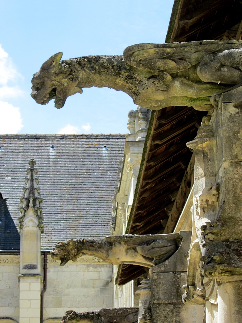 renaissance, architecture, decline, french, building, ruined, sky, bad condition, building exterior, 2K, history, tours, old, run-down, gothic, day, low angle view
