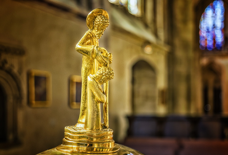 building, faith, dom, gilded, close up, ornate, history, luxury, no people, representation, holy, belief, human representation, precious, christian, gold colored