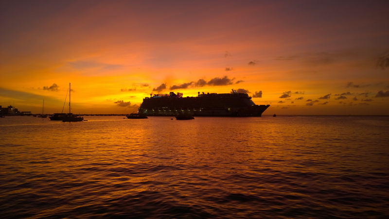 cruise ship, 8K, Cancun