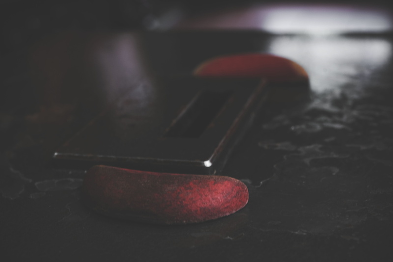 selective focus, metal, technology, kitchen utensil, studio shot, equipment, religion, single object, temple, light and shadow, still life, focus on foreground