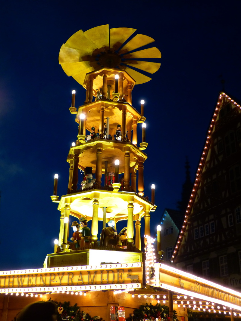 tower, spirituality, low angle view, motion, christmas market, nature, belief, building, outdoors, architecture, large, no people, Light, Christmas Pyramid