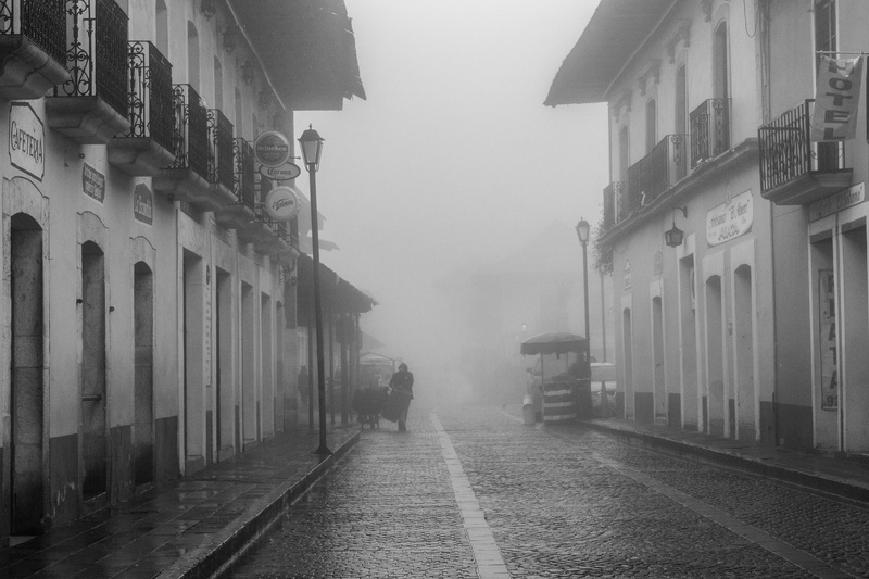 street, mist, hidalgo, city, colonial, built structure, sky, rear view, mode of transportation, mineral del monte, outdoors, building exterior, day, direction
