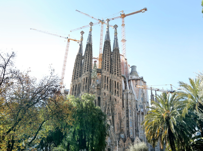 old, construction industry, spain, low angle view, gothic, christianity, industry, plant, tourism, no people, famous, town, spire, under construction, crane