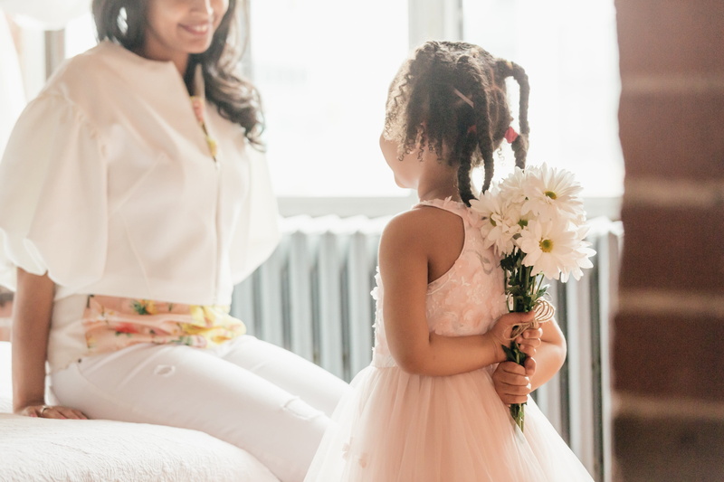 wedding, wedding dress, celebration, flower arrangement, photo, Emotion, standing, 4K, two people, love, event, Girls, flowering plant, life events, bouquet