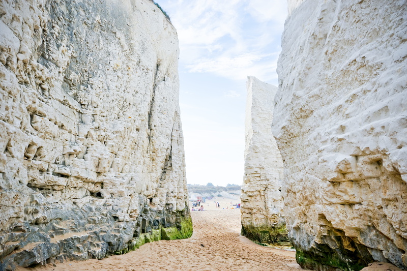 stone wall, rocky, history, cloud - sky, architecture, diminishing perspective, england, day, travel, broadstairs, white cliffs, sand, ruined, archaeology