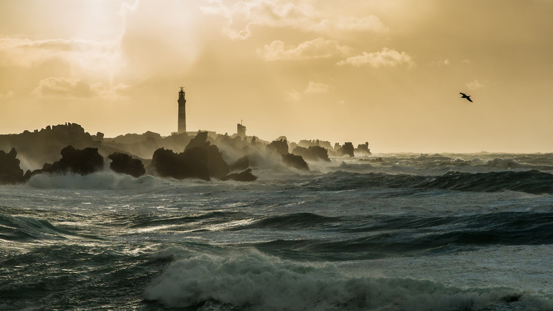 lighthouse, rocks, 1080P, sunlight, coast, clouds, mist, landscape, waves, sea