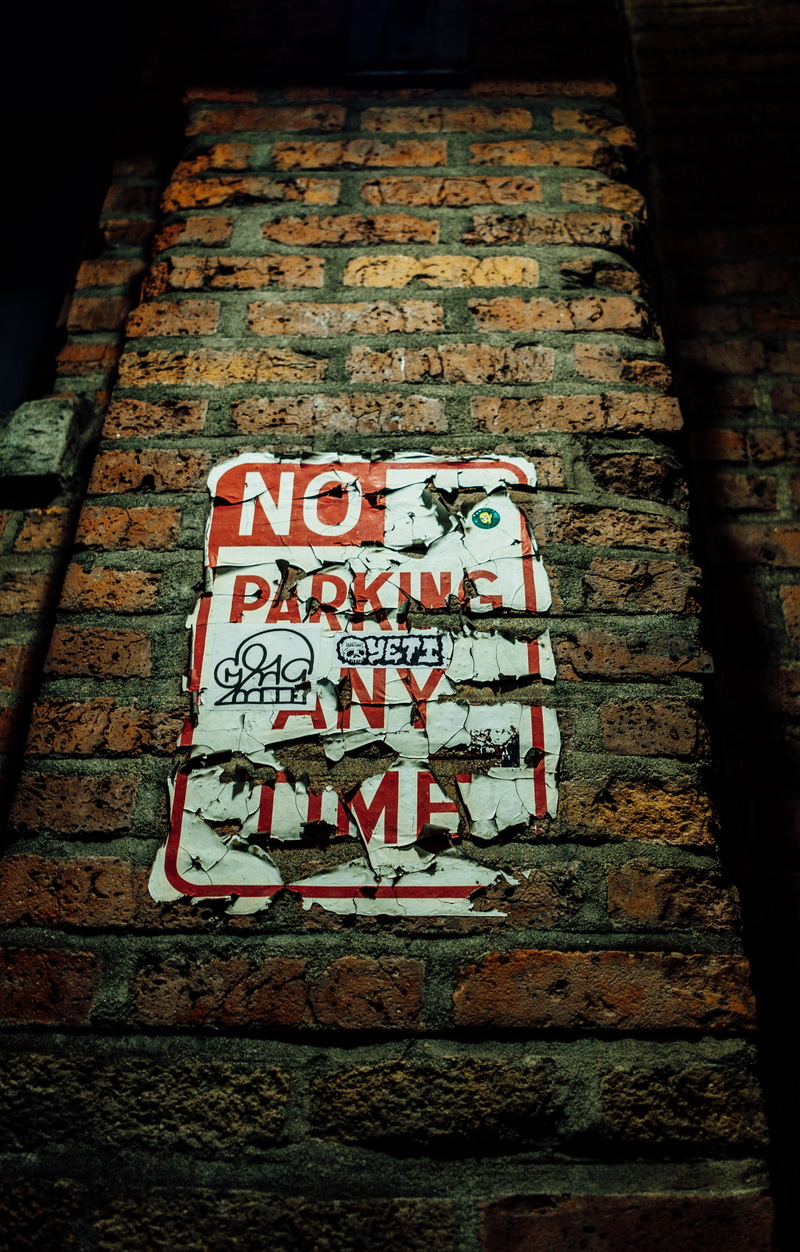 path, low angle view, indoors, signs, brick wall, walkway, pavement, alleyway, dark, built structure, 4K, brick, message, downtown, grunge, night, ripped