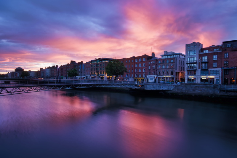 waterfront, no people, architecture, water, skyscraper, cloud - sky, outdoors, 5K, built structure, sky, cityscape, ireland, office building exterior