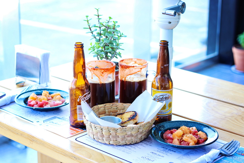 freshness, snack, focus on foreground, wicker, tray, round, restaurant, brown, no people, still life, healthy eating, table, beers, basket, container, glass