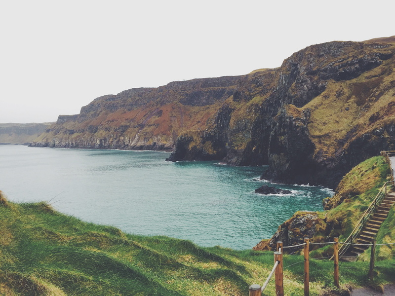 land, rock - object, solid, formation, united kingdom, tranquility, no people, beach, water, rock, outdoors, carrick-a-rede, 2K, beauty in nature, clear sky