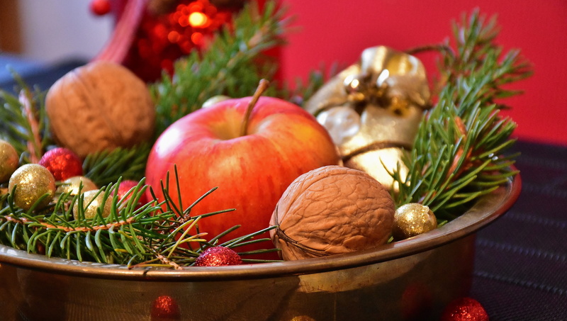 pine tree, christmas branch, 5K, end of the year, holidays, christmas, nature, holiday - event, christmas ornament, no people, plant, event, customs, nuts