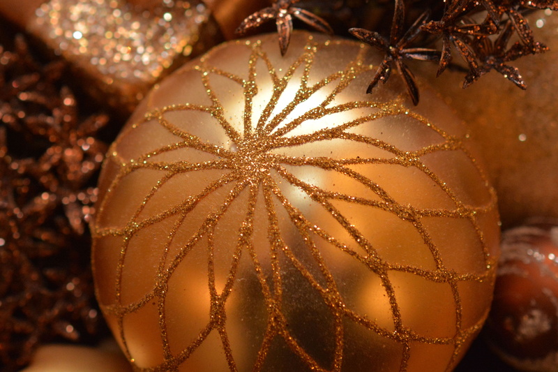 christmas ornament, feast of love, pine cones, christmas card, focus on foreground, close-up, celebration, new years eve, christmas images, happy fixed