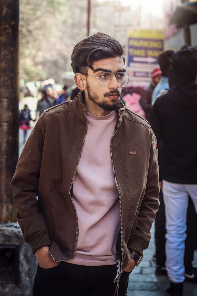 one person, real people, outdoors, portrait, hairstyle, street, canon, architecture, hair, sony, incidental people, fashion, india, lifestyles, black and white