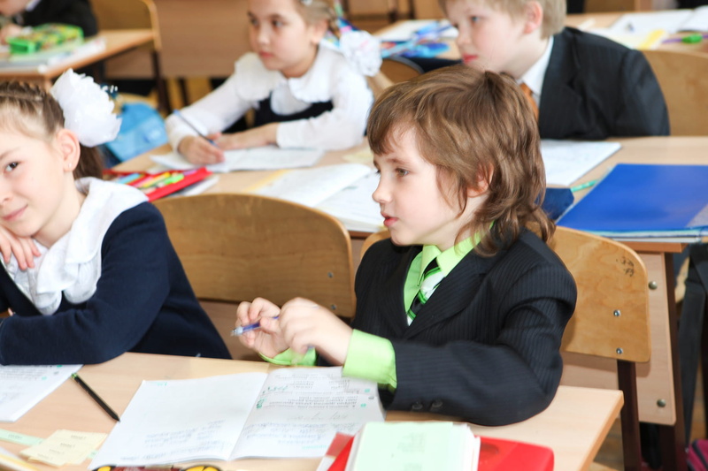 small, learning, kid, studying, schoolboy, education, school, educational, student, elementary school, desk, males, think, men, boy, classroom, boys, study