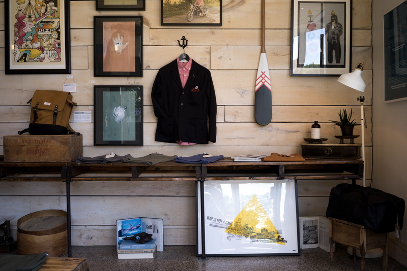retail, 5K, window, absence, shopping, still life, assorted, business, menswear, interior, shop, assortment, lot, small business, color, display, fashion