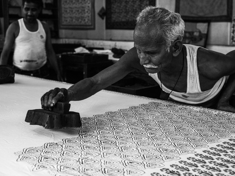 skill, pattern, art and craft, stamping, mature men, real people, lifestyles, fabric, game, people, chess, cloth, white, indoors, black and white, handcraft