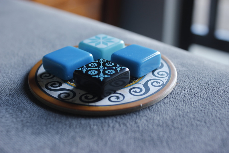 5K, tile, sport, azulejo, relaxation, house, no people, leisure games, bg, jeans, focus on foreground, azul, boardgames, tabuleiro, games, board, still life