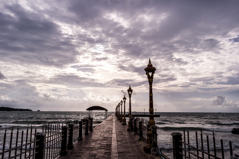 horizon, pier, beach, horizon over water, built structure, sea, cloud - sky, cloudy, water, beauty in nature, 5K, bridge, cambodia, nature, sky, direction