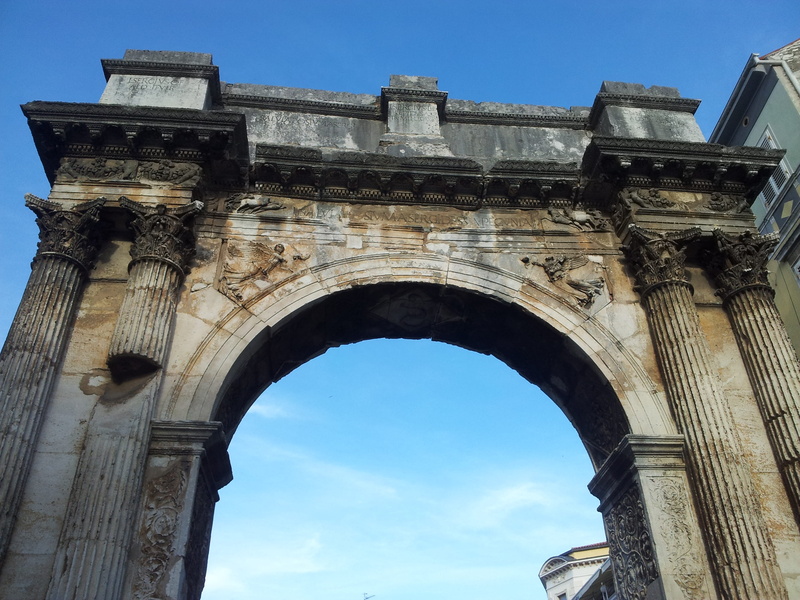 nature, building, history, empire, famous, travel, attraction, city, ancient civilization, landmark, arch, europe, architecture, heritage, travel destinations