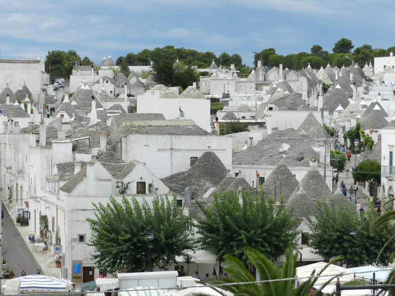 the past, history, motor vehicle, day, travel destinations, tourism, trulli, rotunda, building exterior, travel, tree, nature, car, 1080P, roofs, residential district