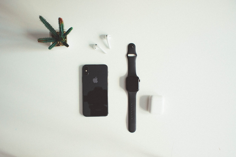 gray, indoors, connection, creativity, flora, close-up, wireless technology, technology, spain, pencil, directly above, 4K, high angle view, watch, leaf