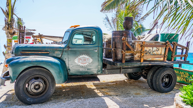 architecture, sunlight, car, truck, land vehicle, city, cozumel, 5K, day, mexico, mode of transportation, outdoors, vehicle, side view, motor vehicle
