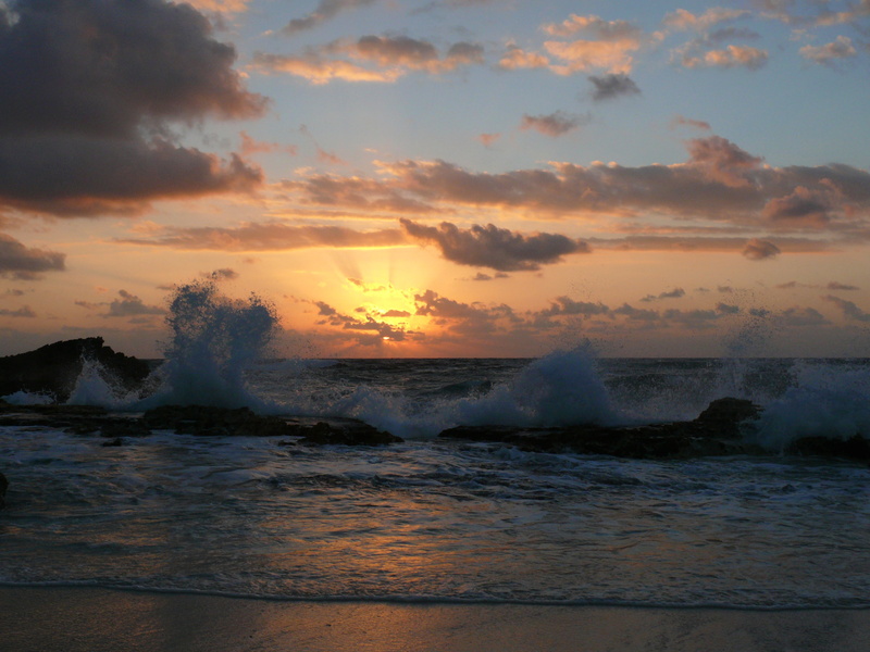 beautiful, hitting, waves, motion, power, surf, cozumel, outdoors, orange color, tranquility, body, breaking, ocean, splashing, water, no people, beauty in nature