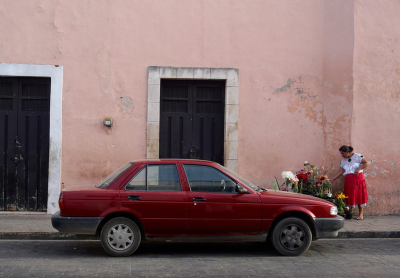car, retro styled, built structure, 5K, mode of transportation, building, valladolid, pink, building exterior, red, lady, travel, day, land vehicle, architecture