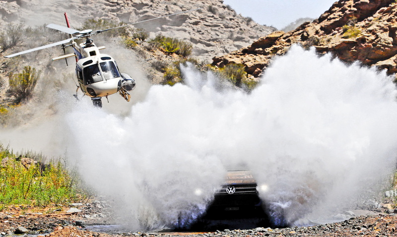 The front, Volkswagen Touareg, Dakar, The roads, Ford, Volkswagen, Speed, The helicopters, Water, Nature, Race, Dirt, Contest, 2K, Rally, Sport, Beauty