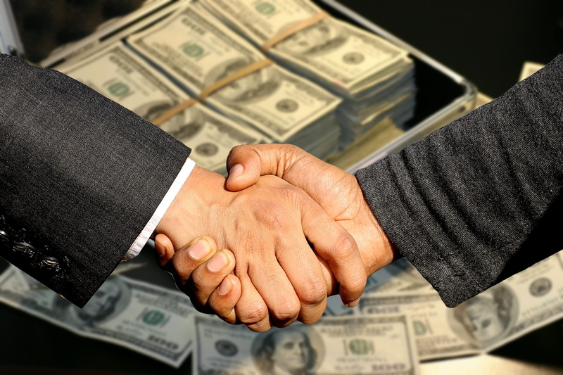 businessman, handshake, sale, two people, finger, business person, money suitcase, paper currency, shopping, partnership - teamwork, conclusion of the contract