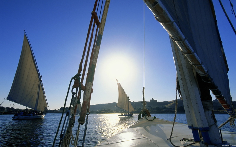 travel, blue, lens flare, yacht, white, day, sky, nature, river, feluccas, transportation, sailing, nautical vessel, clear sky, sailboat, nile, leisure activity