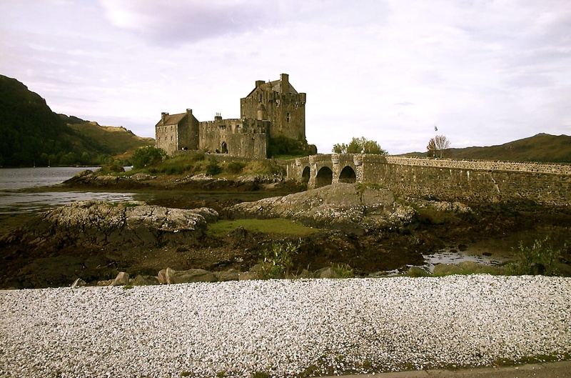 ruined, architecture, built structure, history, castle, travel destinations, the past, building, old, plant, eilean donan, 1080P, cloud - sky, nature