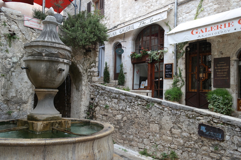France, Cote dazur, 2K, street, fountain, gallery, Saint-Paul-de-Vence