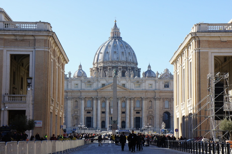 outdoors, group of people, sky, tourism, museum, clear sky, rome, religion, architecture, real people, vatican, large group of people, government, dome
