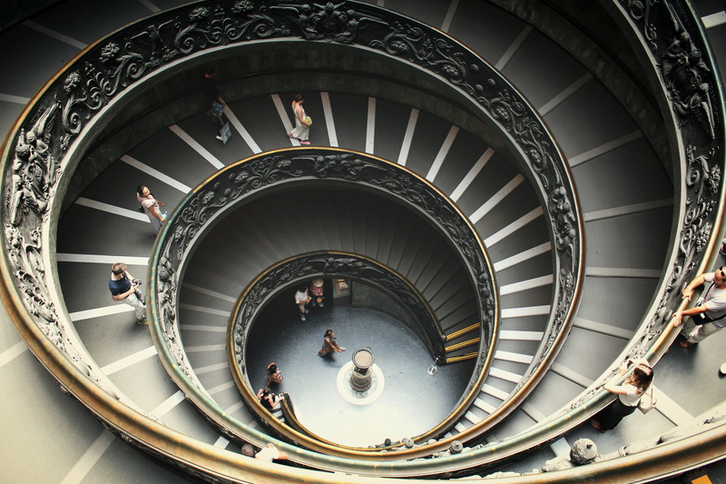 railing, men, architecture, built structure, Pictures, spiral, staircase, people, adults only, travel, 4K, women, spiral staircase, indoors, Museum, real people