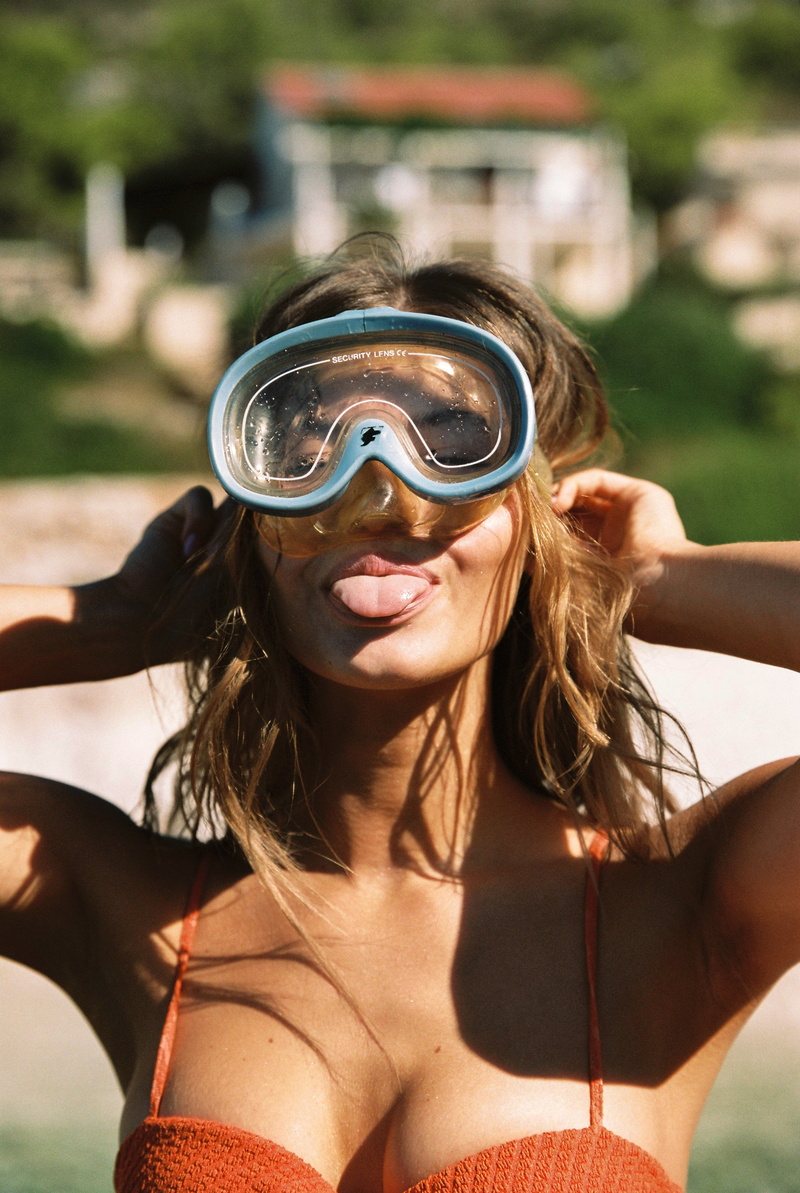 Kate Li, swimwear, 2K, brunette, goggles