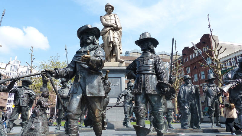 human representation, built structure, place, rembrandt, uniform, painter, amsterdam, statue, round, creativity, city, government, male likeness, group of people