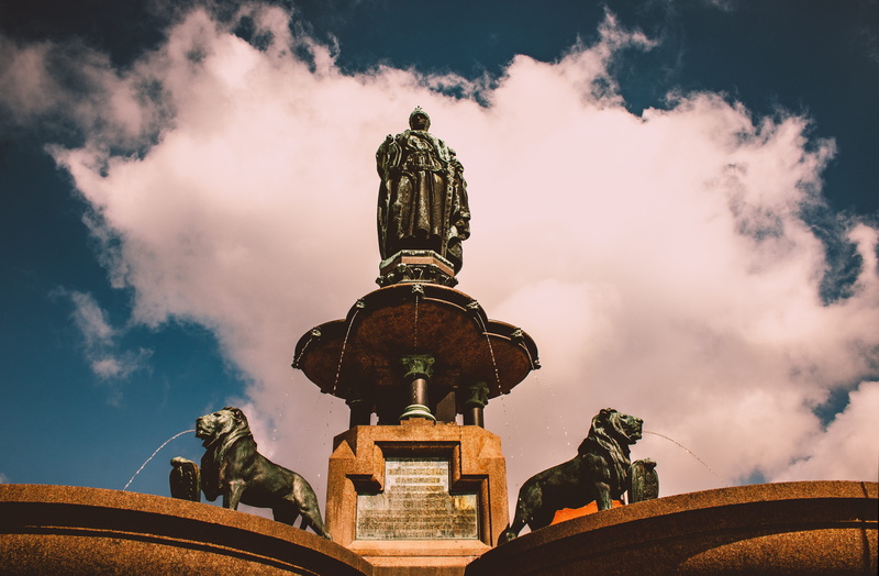 creativity, no people, the past, ornate, freiberg, historical, low angle view, cloud - sky, sunlight, sky, 5K, history, downtown, building, fountain, male likeness