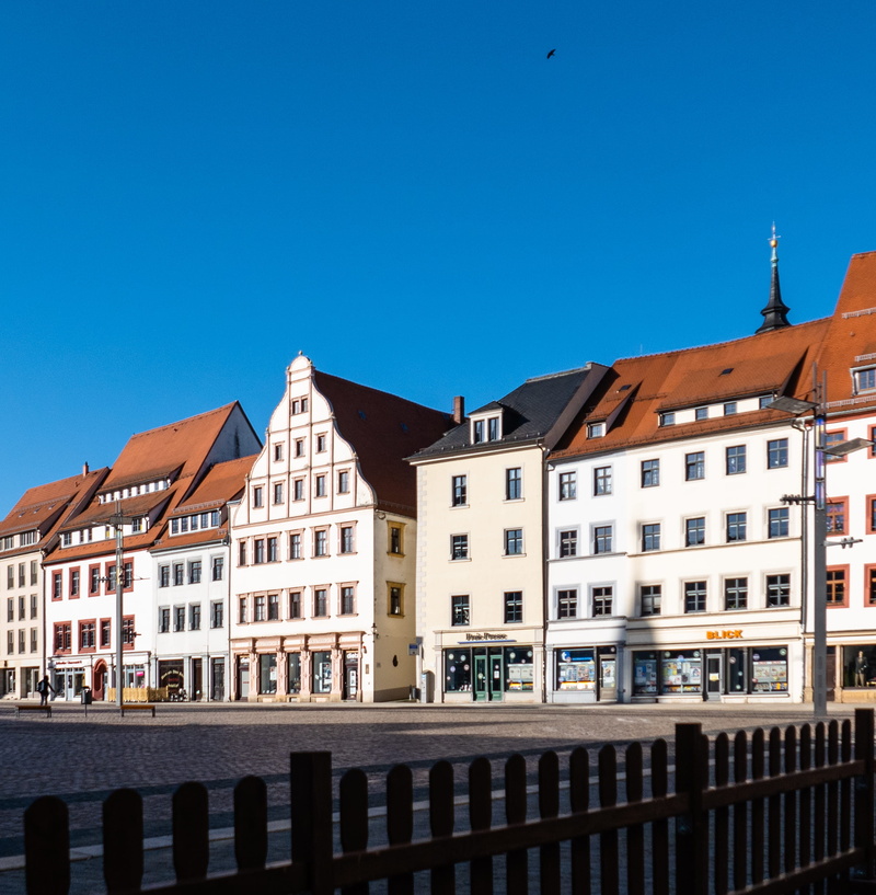 urban, residential district, building, architecture, boardwalk, obermarkt, built structure, handrail, town, copy space, human, banister, sachsen, germany
