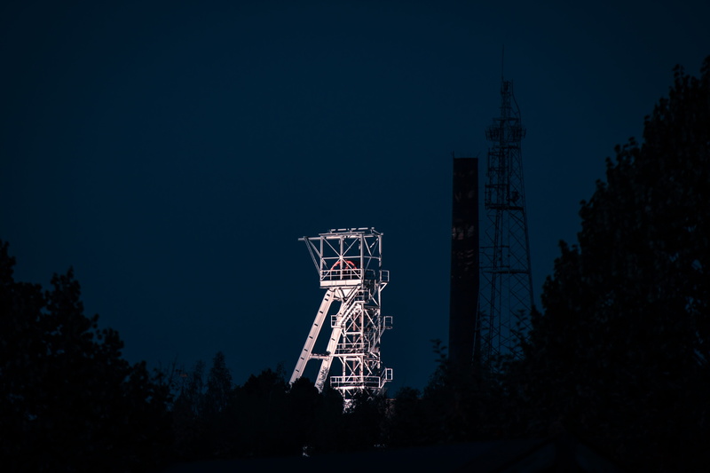landmark, silver, building, blue, low angle view, plant, dark, copy space, freiberg, old, amusement park, places of interest, night, bill, architecture