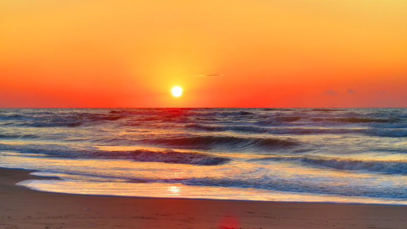 4K, coat, beach, sunset, scenics, orange, outdoors, sea, sunrise, romantic sky, water, motion, sun, horizon over water, ocean, wave, waves, sport, aquatic sport