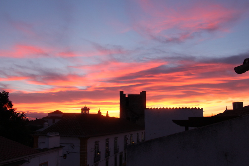 city, cloud - sky, sky, house, no people, silhouette, 5K, sunset, architecture, built structure, beauty in nature, wall, building exterior, building, dramatic sky