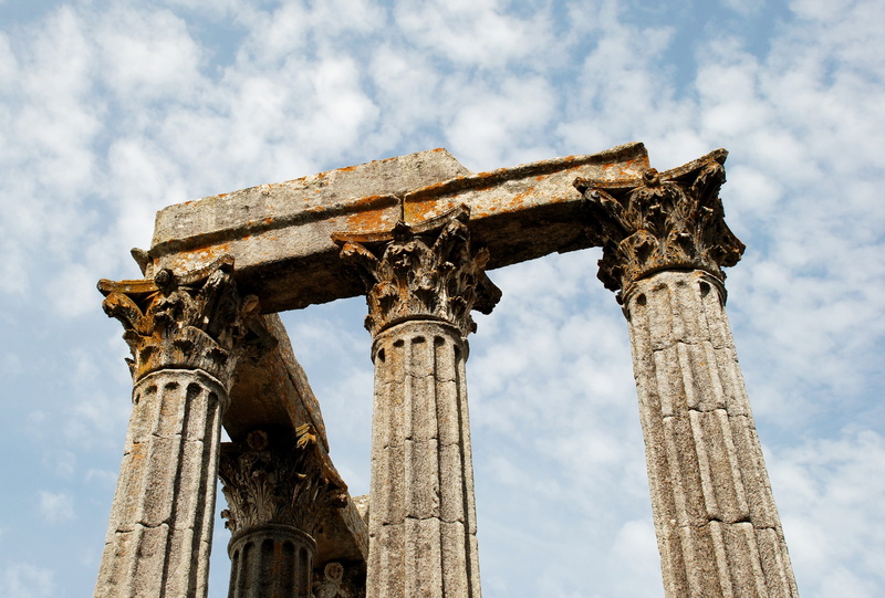 the past, pedestal, 2K, portugal, history, archaeology, évora, damaged, day, architecture, no people, sky, old, cloud - sky, ancient, tourism, concrete